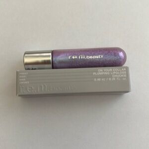 r.e.m. beauty ON YOUR COLLAR Plumping lip gloss. Chuckle